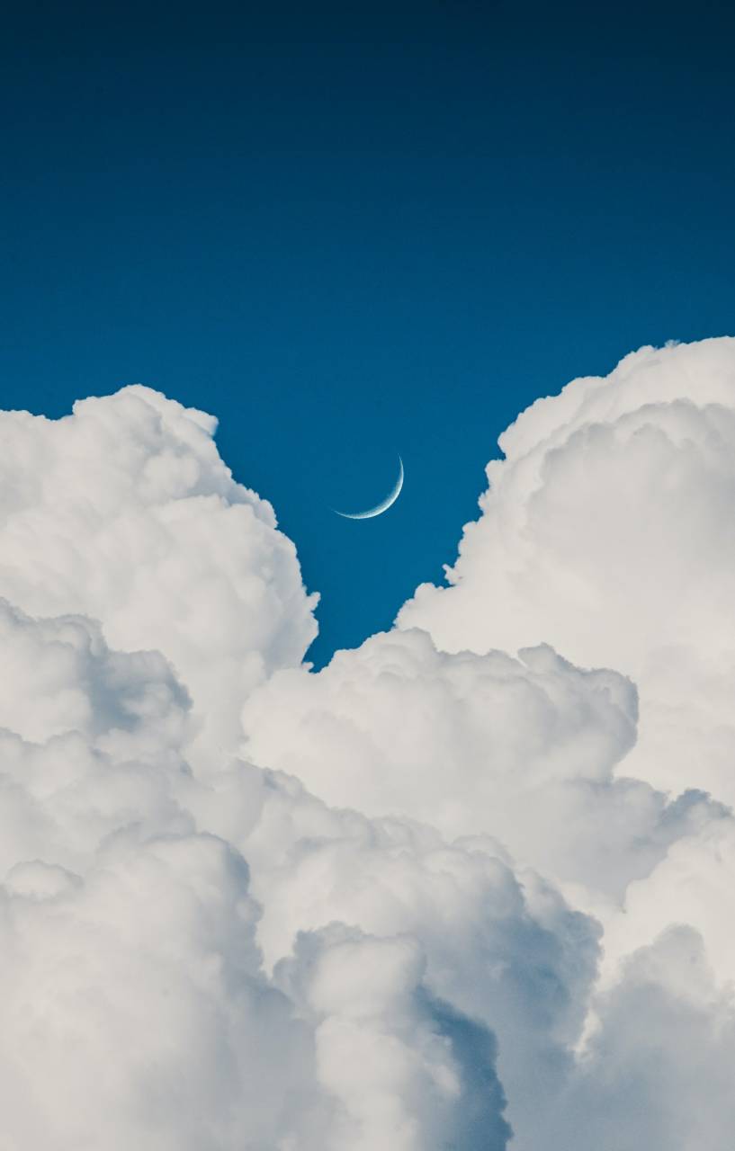 moon through clouds